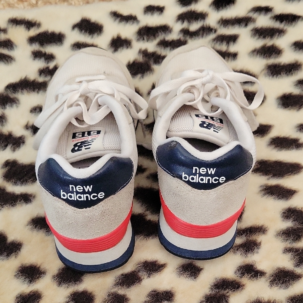 New Balance 515 Classic Sneaker | Size 8 - Picture 3 of 7